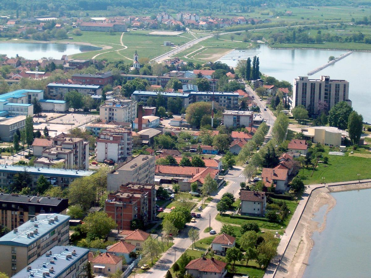 Atrijum Apartments And Rooms Kladovo Exteriör bild